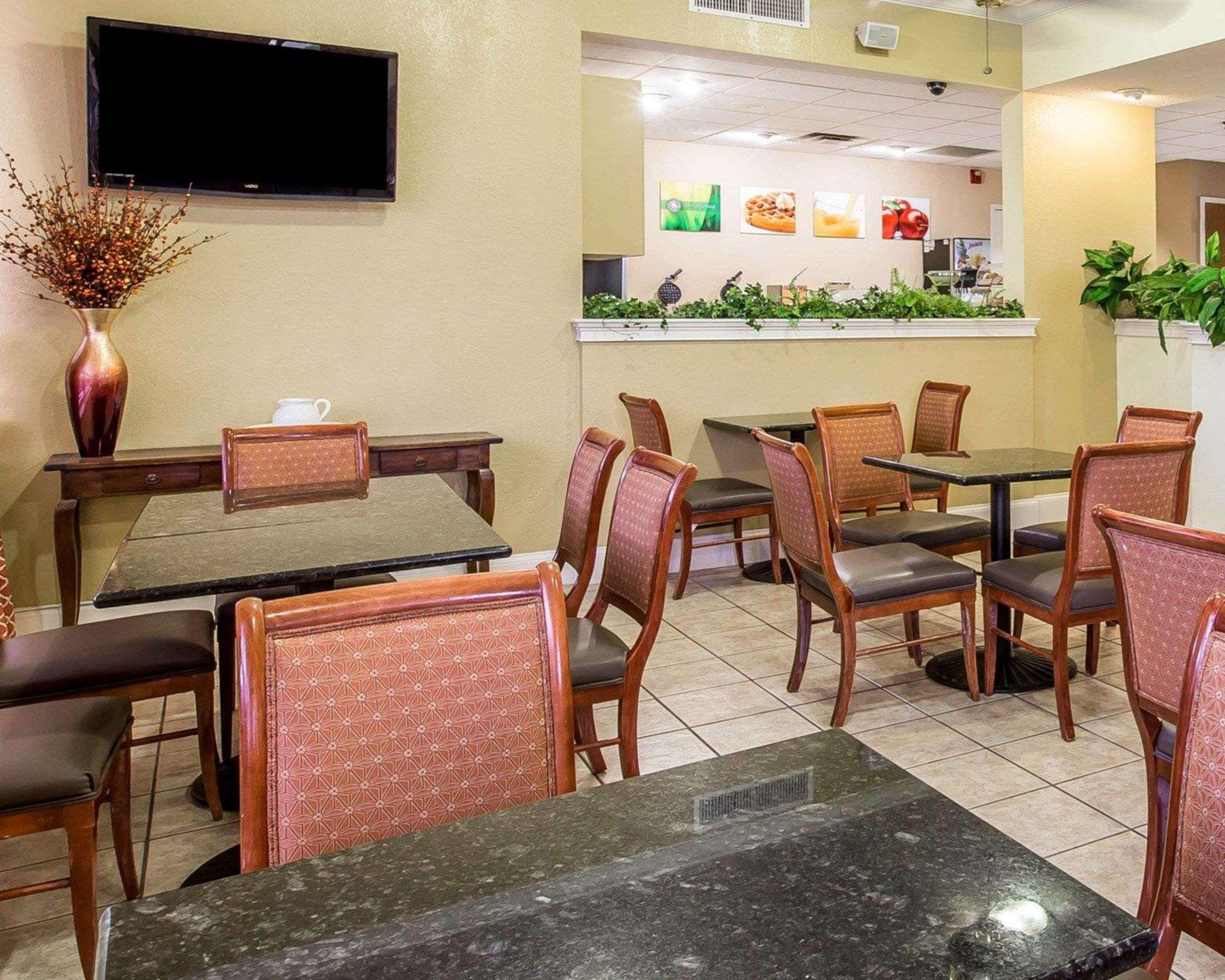 Quality Inn At The Mall - Valdosta Exterior foto